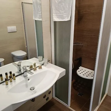 Degli Haethey מלון אוטרנטו