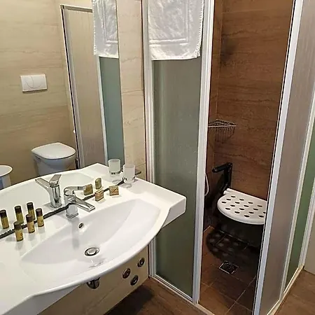 Degli Haethey Hotel
